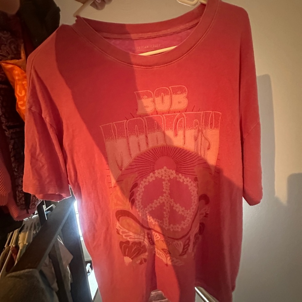 PINK! Bob Marley band tee